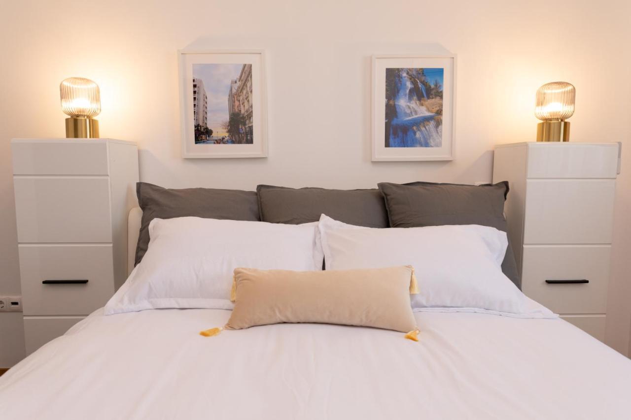 Nobel: Premium Two-Room Apartment In Bucharest'S City Center! Экстерьер фото