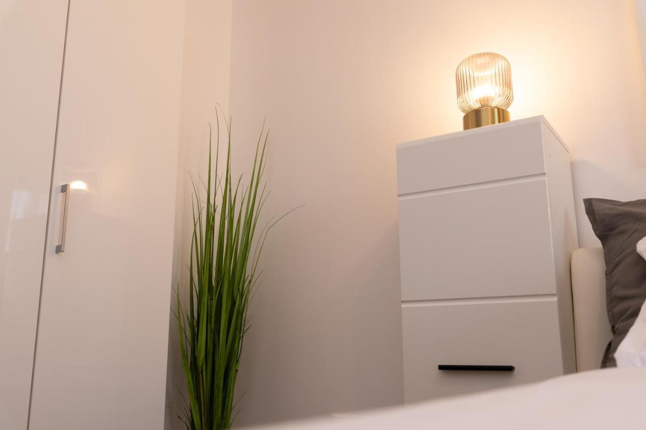 Nobel: Premium Two-Room Apartment In Bucharest'S City Center! Экстерьер фото