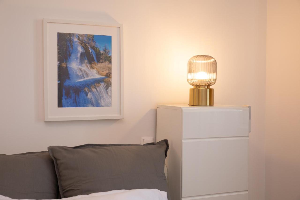 Nobel: Premium Two-Room Apartment In Bucharest'S City Center! Экстерьер фото